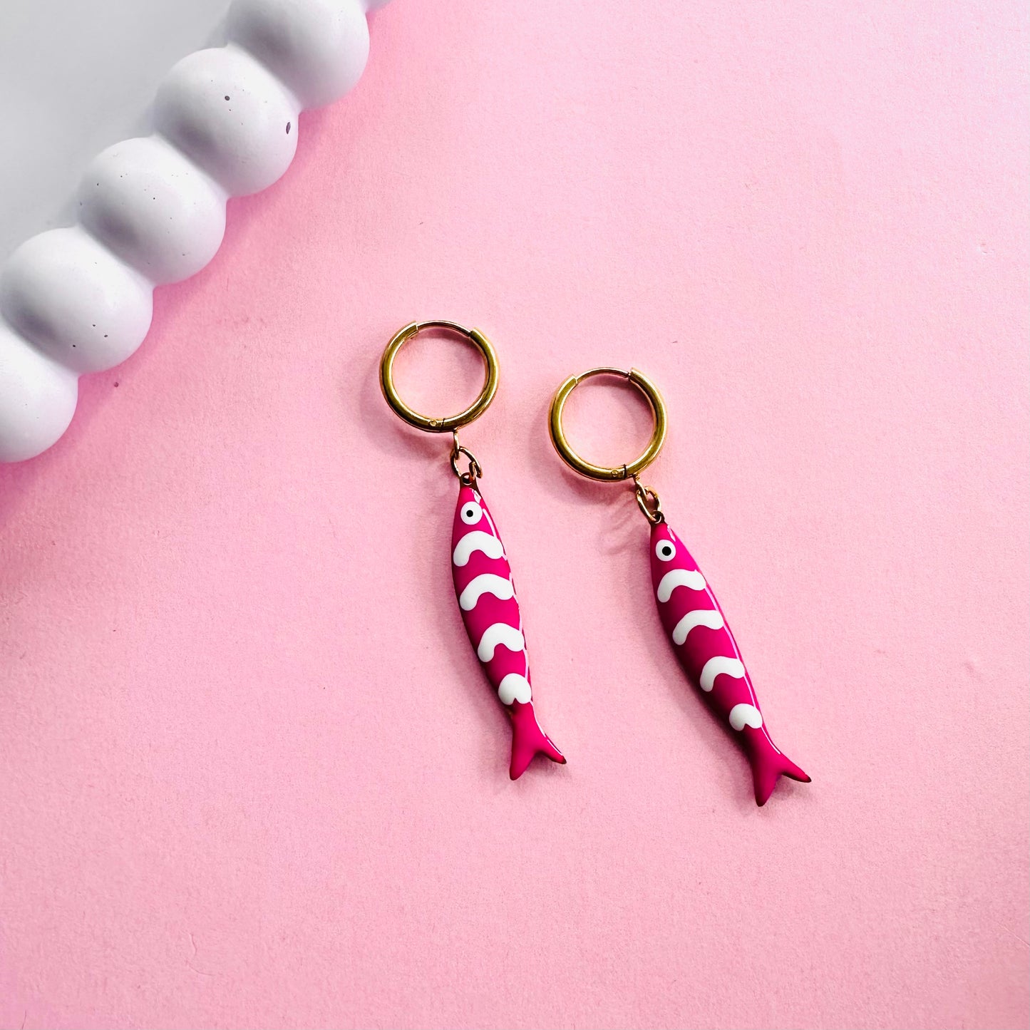 Wavy Fish Hoops - Pink