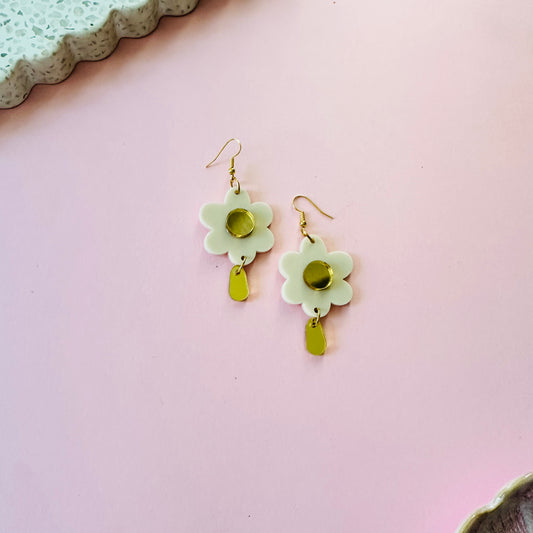 Madeleine Flower Dangles - Linen